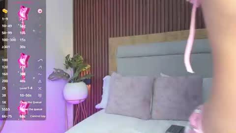 Snapshot of wendy_jonnes chatting on 08.04.26 W E N online show from 08.04.26
