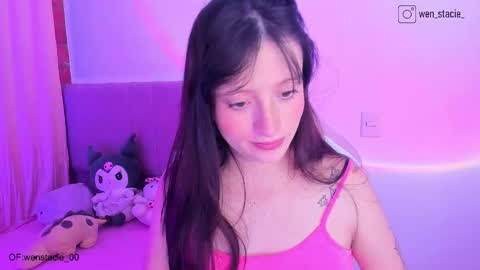 Wenstacie INDEPENDENT MODEL online show from 10.13.25