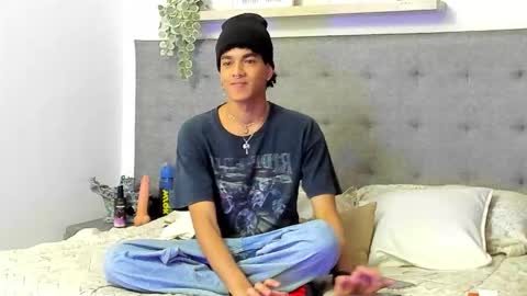 WES online show from 02.26.26