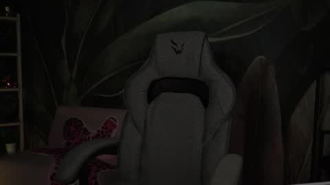 little girl who is always rightLisa online show from 10.21.25