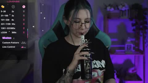 little girl who is always rightLisa online show from 11.12.25