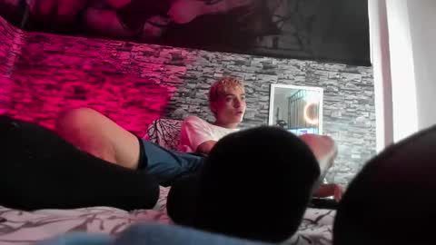 Wesley Boy online show from 09.17.25