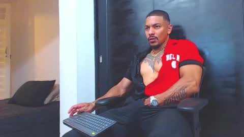 Wesley Rogger online show from 10.15.25