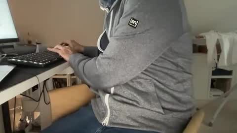 wet_adidasboy online show from 11.25.25