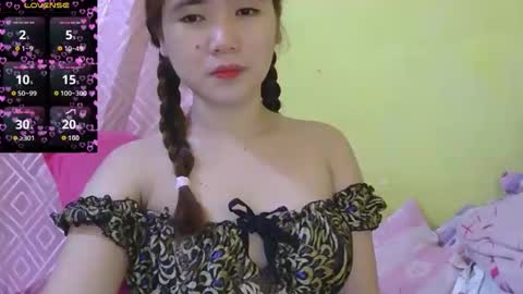 Snapshot of wet_hornypussy chatting on 11.25.25 wet hornypussy online show from 11.25.25