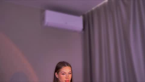 Snapshot of wet_land_ chatting on 04.05.26 wet_land_ online show from 04.05.26