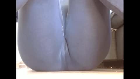 Snapshot of wet_pants2022 chatting on 03.06.25 wet_pants2022 online show from 03.06.25