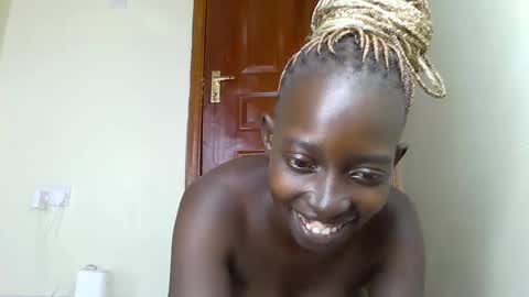 Snapshot of wet_pussy2025 chatting on 11.15.25 wet_pussy2025 online show from 11.15.25