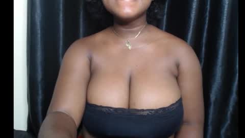 Snapshot of wet_xxpussy55 chatting on 09.29.25 Sonia online show from 09.29.25
