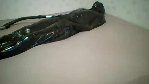 Snapshot of wetnbound chatting on 12.05.25 wetnbound online show from 12.05.25