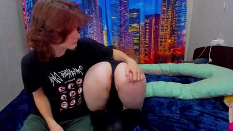 wettee_foxs online show from 09.19.25