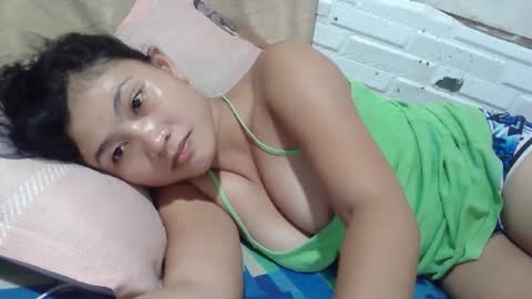 Snapshot of wettyhottie69 chatting on 12.14.24 wettyhottie69 online show from 12.14.24