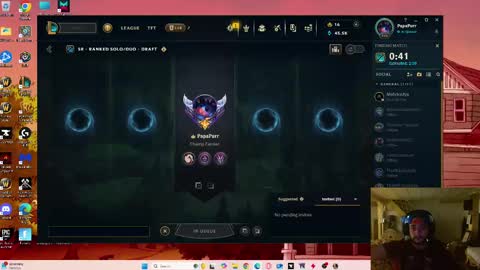 Snapshot of whatsthislol chatting on 09.22.25 whatsthislol online show from 09.22.25