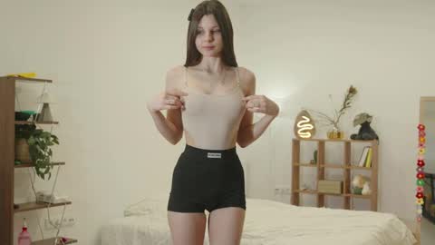 Naomi online show from 04.17.26