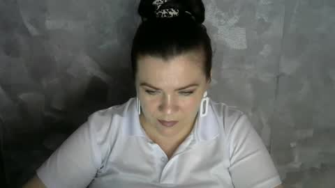 white__queen_ online show from 06.15.26