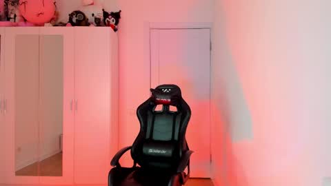 Bella online show from 04.13.26