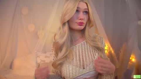 Snapshot of white_godness chatting on 02.23.25 Chloe NEXT STREAM - 1 december online show from 02.23.25