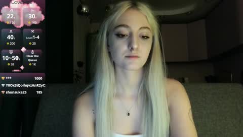 Lina online show from 10.13.25