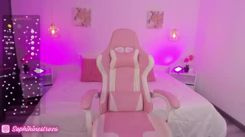 Snapshot of whiteatenea chatting on 03.03.25 whiteatenea online show from 03.03.25