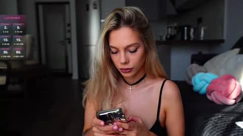 Kate  online show from 02.10.25