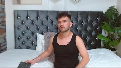 Dylan white online show from 02.02.25