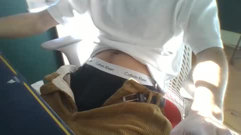 Snapshot of whiteeuropaboy chatting on 02.28.25 whiteeuropaboy online show from 02.28.25