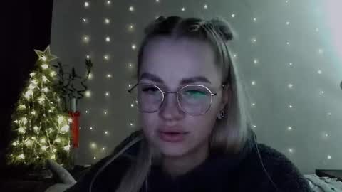 whitehex666 online show from 12.22.25