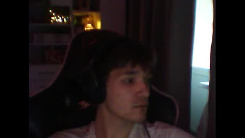 whitekingg online show from 11.24.25