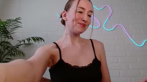 You wont find me here on Saturdays and Sundays  online show from 03.22.26