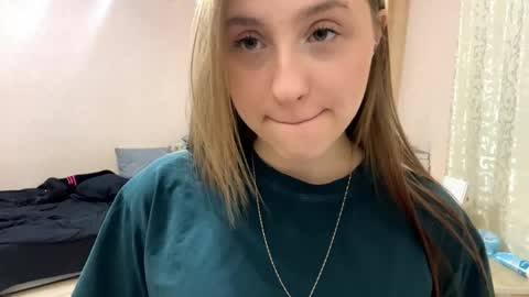 Vicky online show from 04.15.26