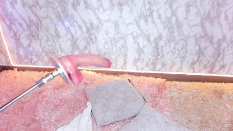 whitneyyfox online show from 02.25.25