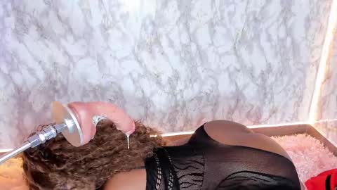 whitneyyfox online show from 03.08.25