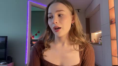 Alisa online show from 12.21.24