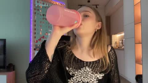 Alisa online show from 02.06.25