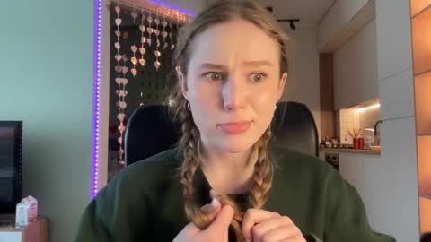 Alisa online show from 03.08.25