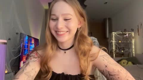 Alisa online show from 10.31.25