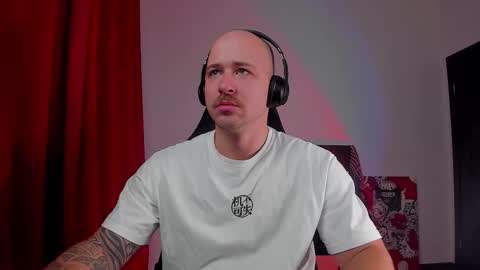 VI online show from 11.11.25