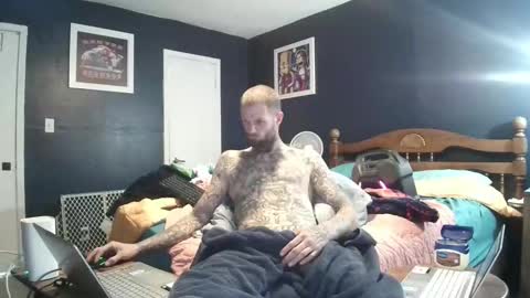 Snapshot of whyteboi8989 chatting on 09.29.25 whyteboi8989 online show from 09.29.25