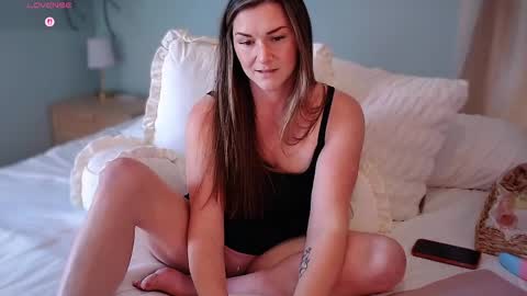 WickedWifeXO online show from 04.06.26