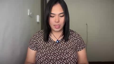 Minna online show from 05.17.26