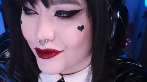 Laura  online show from 02.28.25