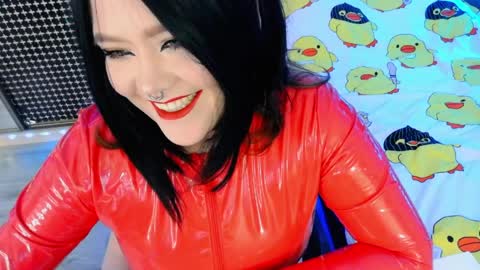 Laura  online show from 04.09.26