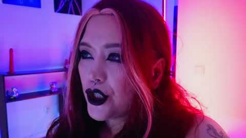 Laura  online show from 06.21.26