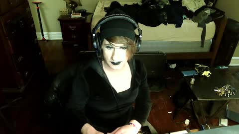 Countess of Hotdogs online show from 01.12.25