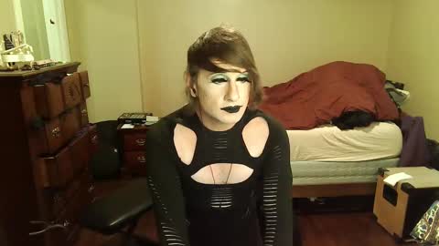 Countess of Hotdogs online show from 03.10.25