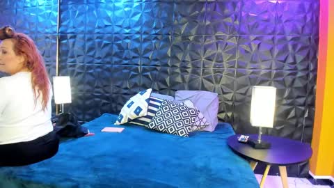 Snapshot of wife_mature chatting on 12.26.24 sussy online show from 12.26.24