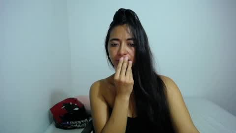 Snapshot of wifhot chatting on 06.17.26 Ilauren online show from 06.17.26