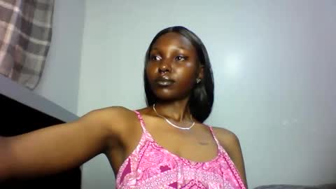 Snapshot of wiggly_ashley chatting on 12.18.25 wiggly ashly online show from 12.18.25