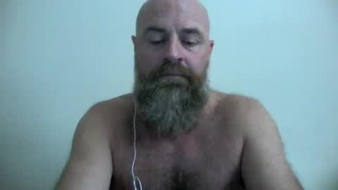 Snapshot of wil1565 chatting on 10.04.25 wil1565 online show from 10.04.25