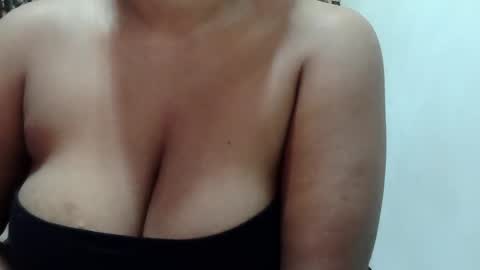 Snapshot of wild_flower_69 chatting on 02.09.26 wild_flower_69 online show from 02.09.26